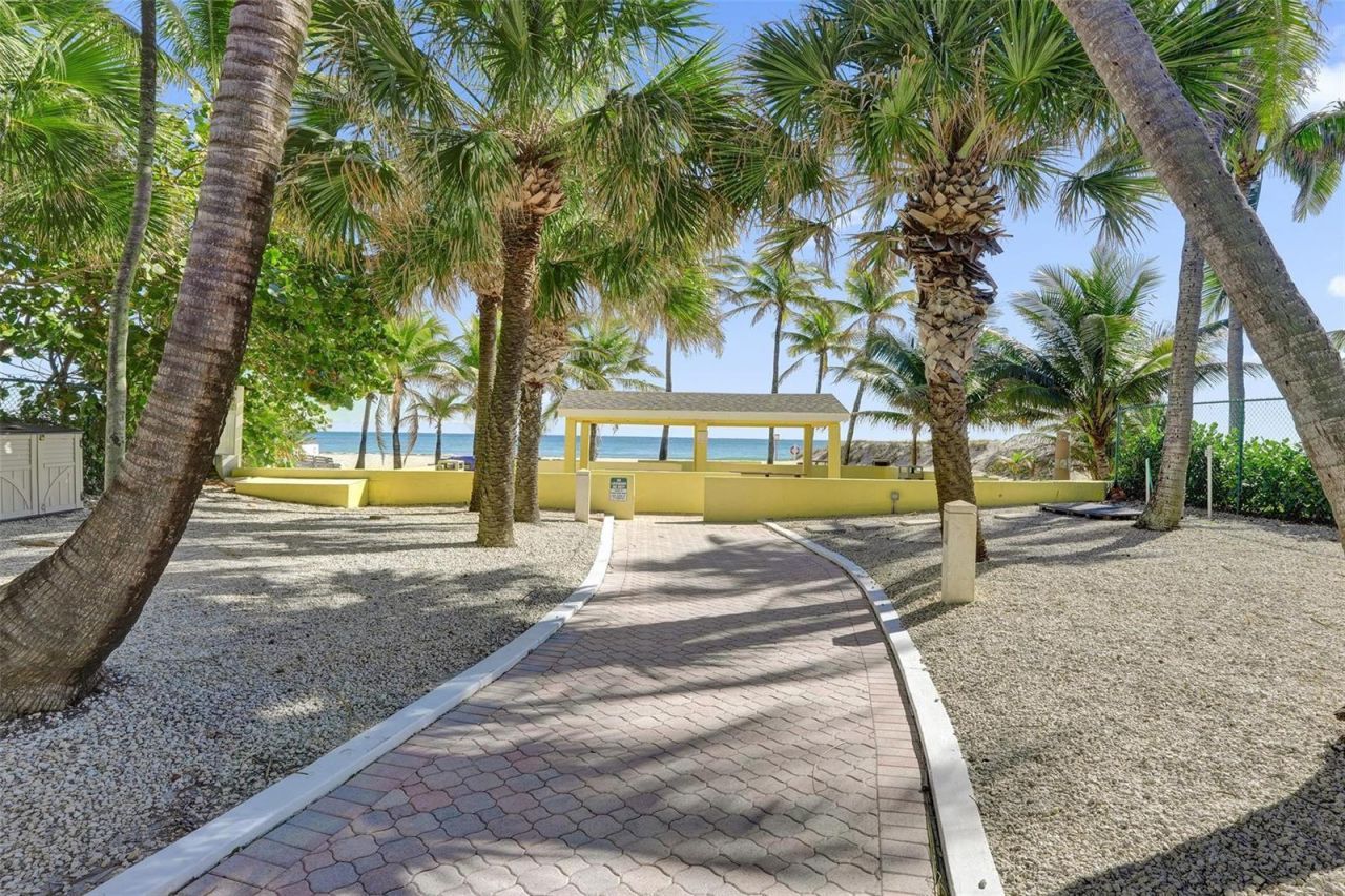 1395 S Ocean Boulevard , Unit 402, Pompano Beach, FL 33062 Photo
