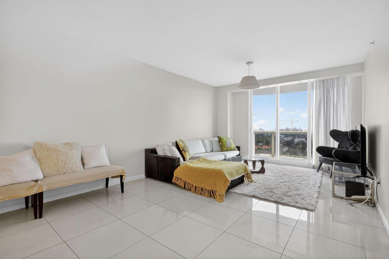 9595 Collins Avenue , Unit N-8f, Surfside, FL 33154 Photo