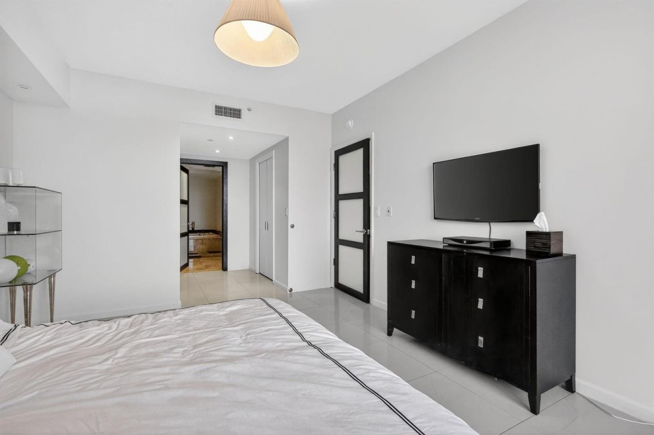 9595 Collins Avenue , Unit N-8f, Surfside, FL 33154 Photo