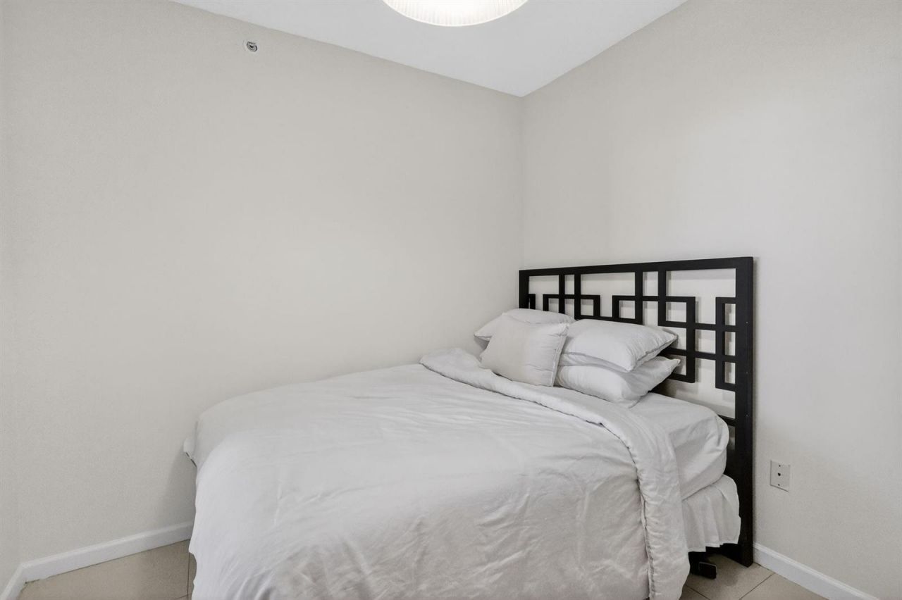 9595 Collins Avenue , Unit N-8f, Surfside, FL 33154 Photo