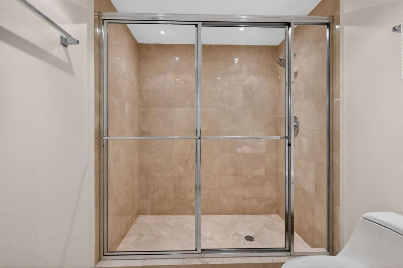 9595 Collins Avenue , Unit N-8f, Surfside, FL 33154 Photo