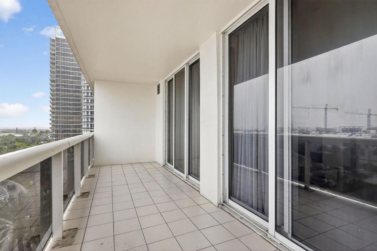 9595 Collins Avenue , Unit N-8f, Surfside, FL 33154 Photo