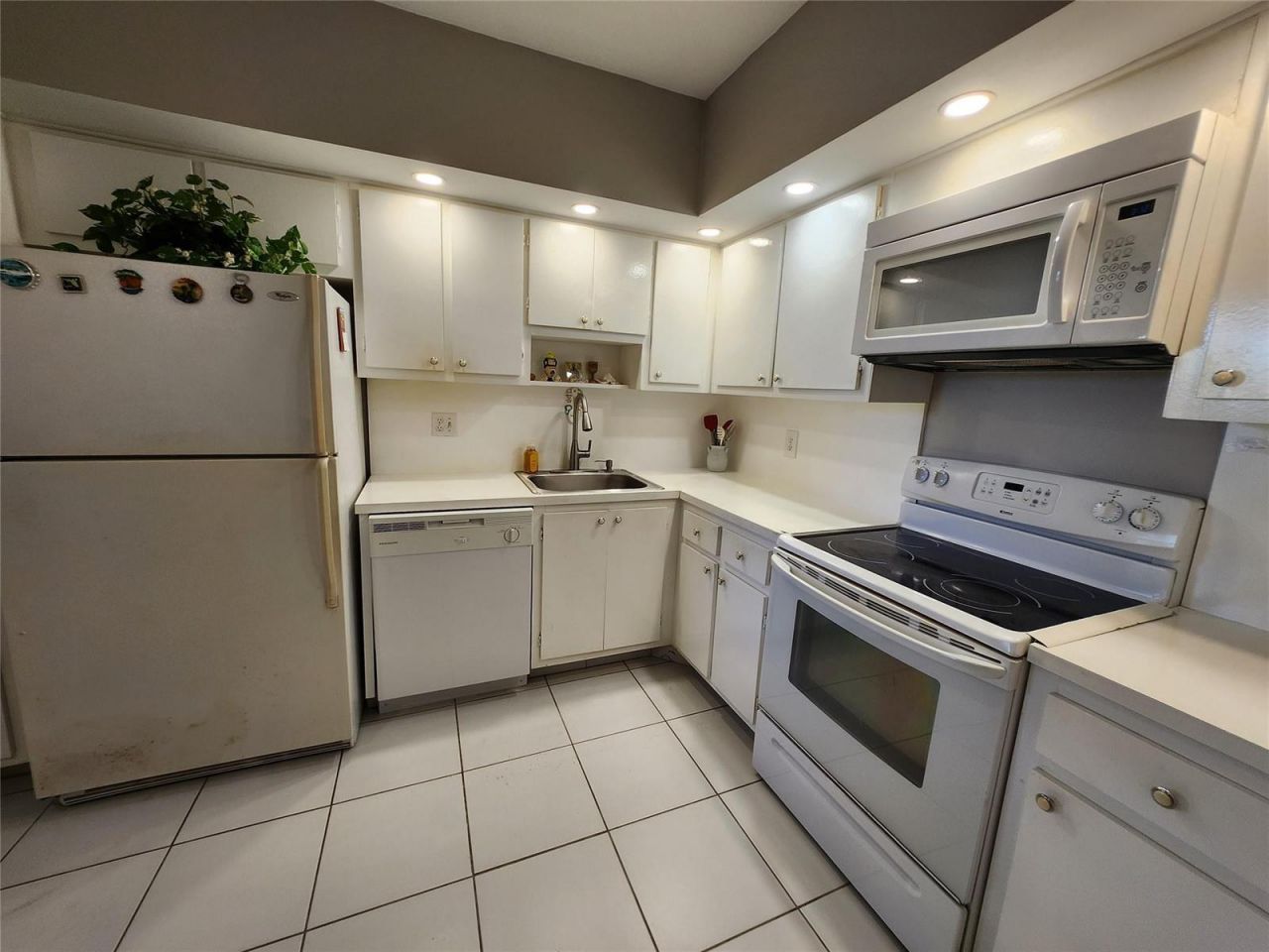 4030 W Palm Aire Drive , Unit 101, Pompano Beach, FL 33069 Photo