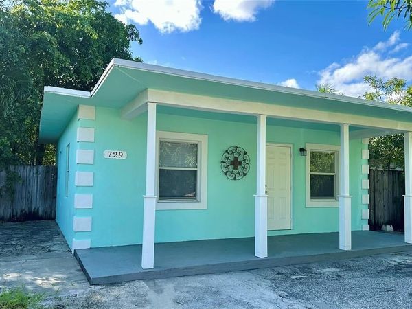 729 NW 17th Avenue , Fort Lauderdale, FL 33311