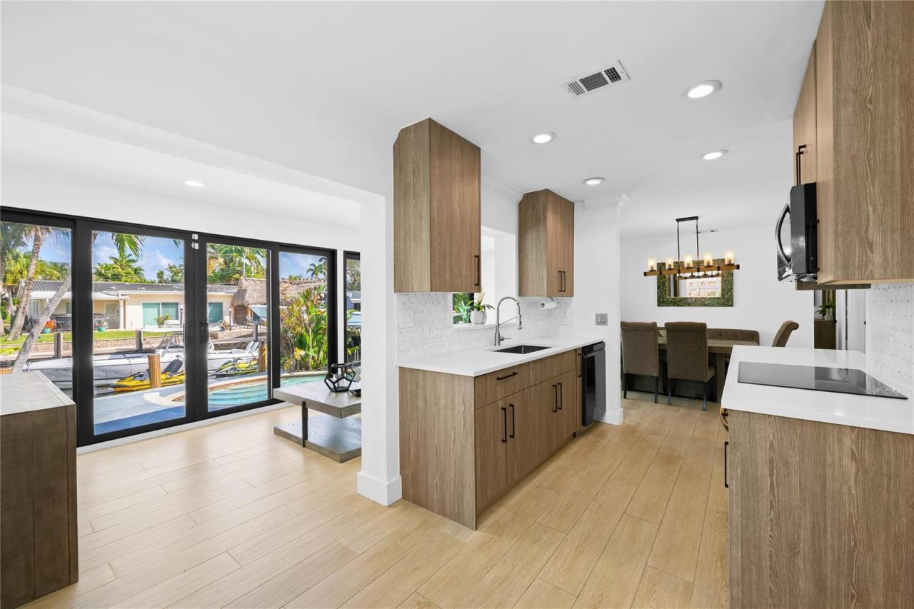530 SW 11th Avenue , Fort Lauderdale, FL 33312 Photo