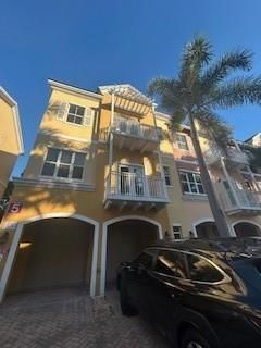 2337 Vintage Drive , Lighthouse Point, FL 33064 Photo