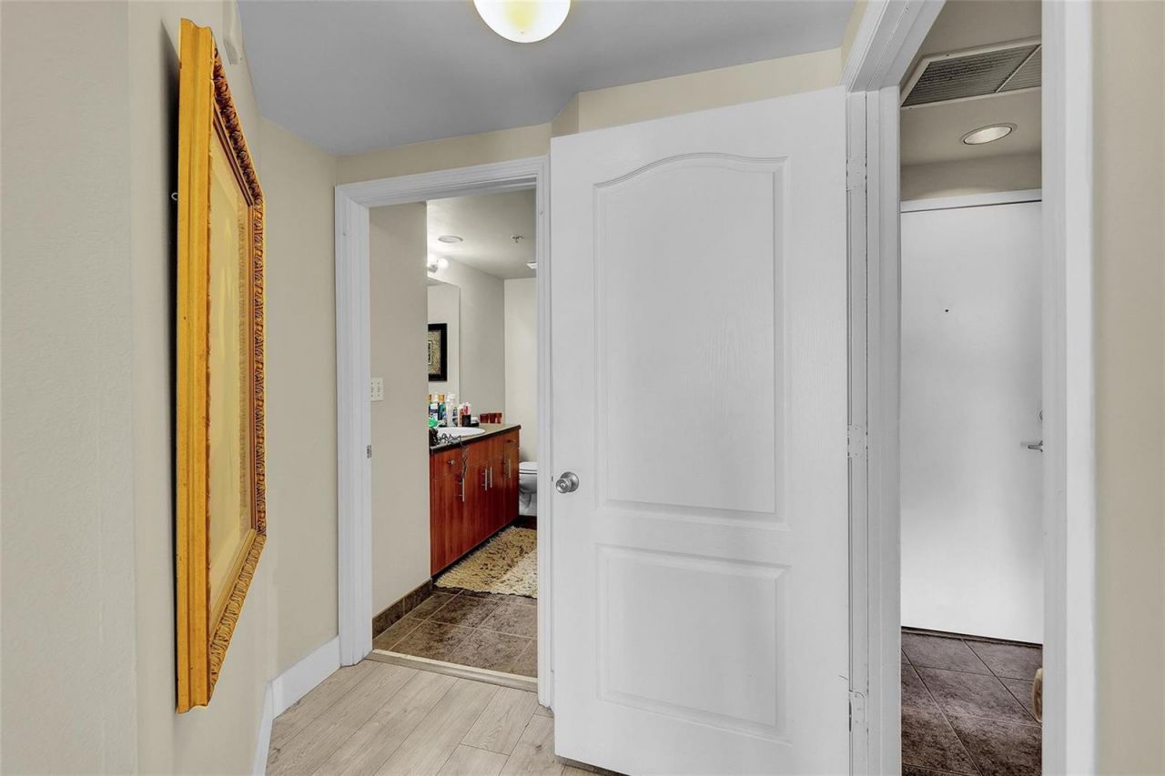 110 N Federal Highway , Unit 815, Fort Lauderdale, FL 33301 Photo