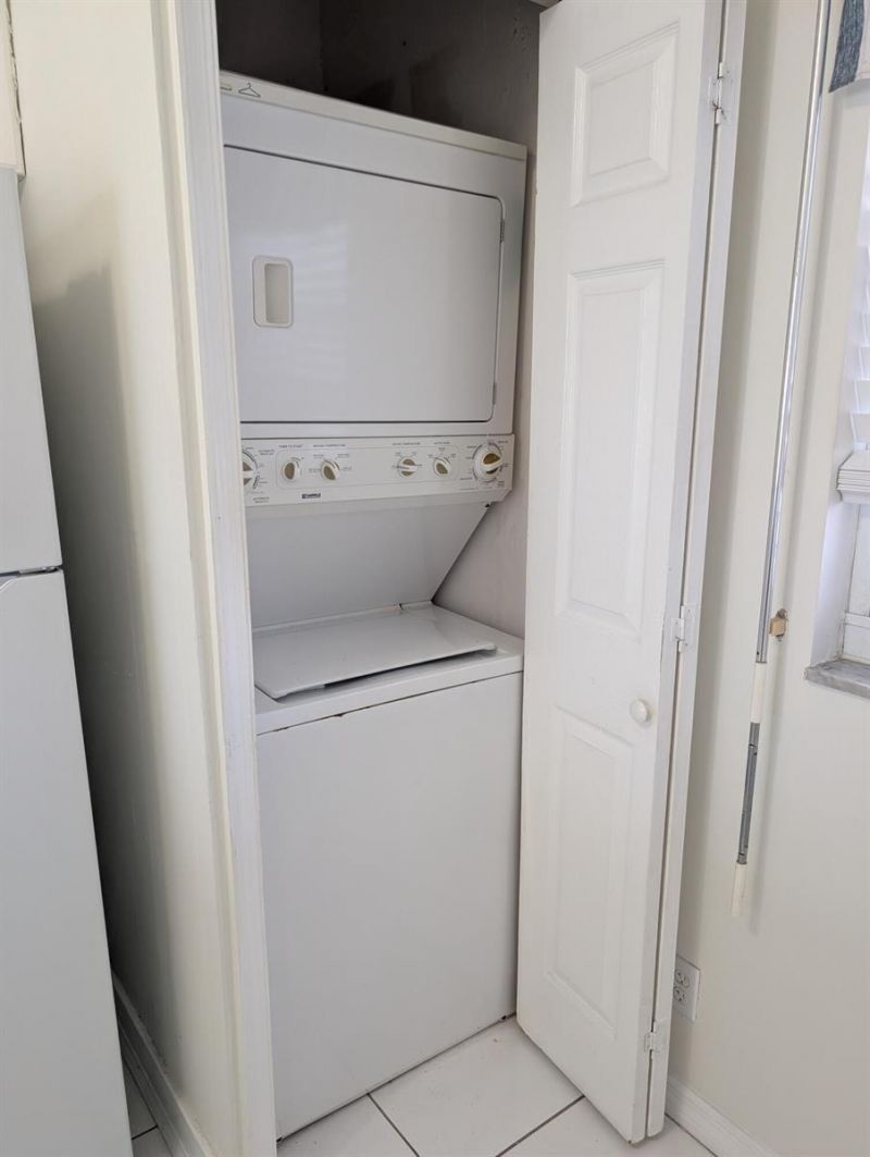 1012 N Ocean Boulevard , Unit 602, Pompano Beach, FL 33062 Photo