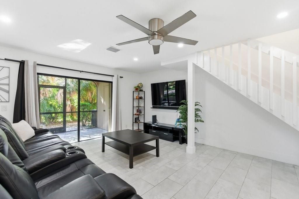 10900 W Sample Road , Coral Springs, FL 33065 Photo
