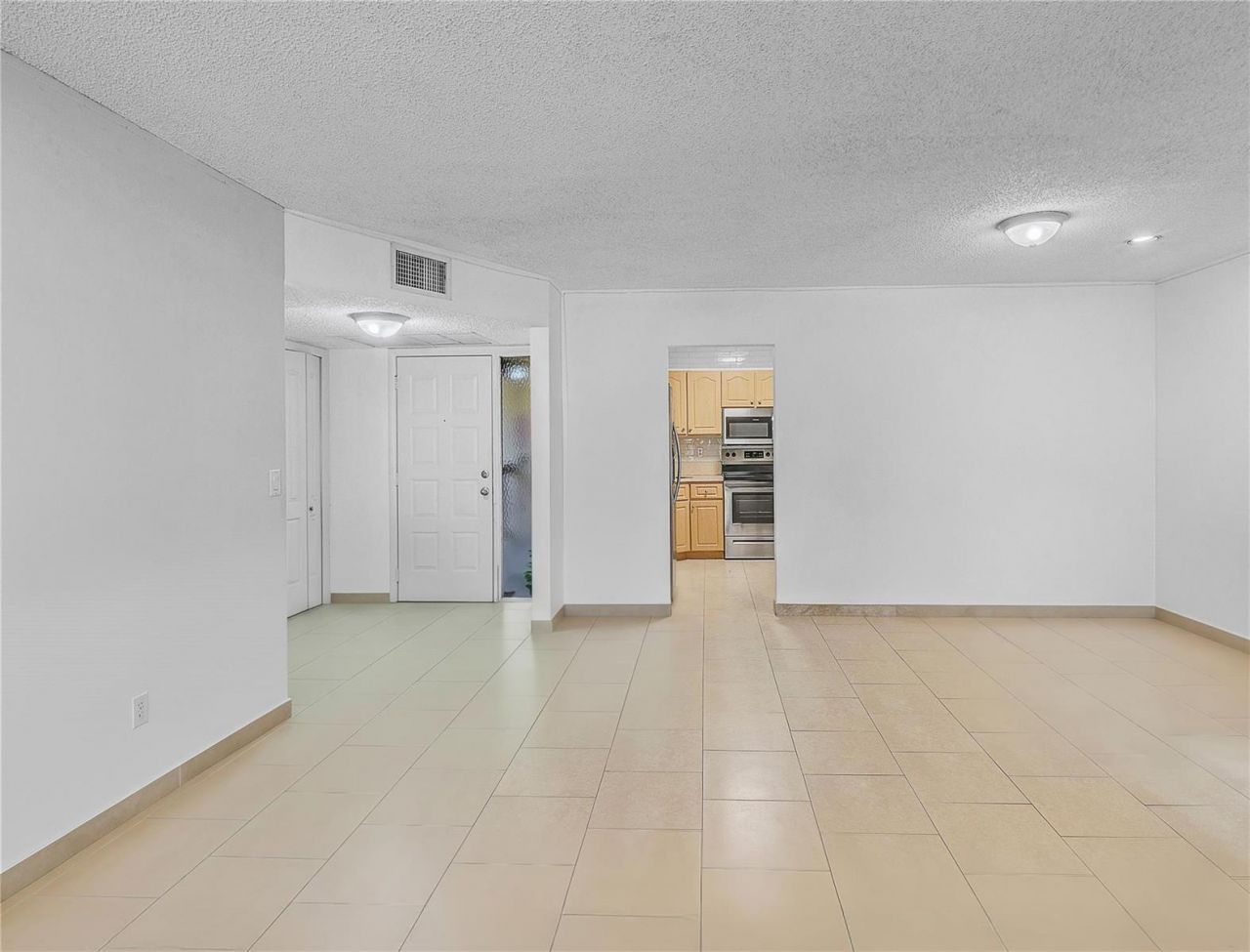 3413 Cocoplum Circle , Unit 3407, Coconut Creek, FL 33063 Photo