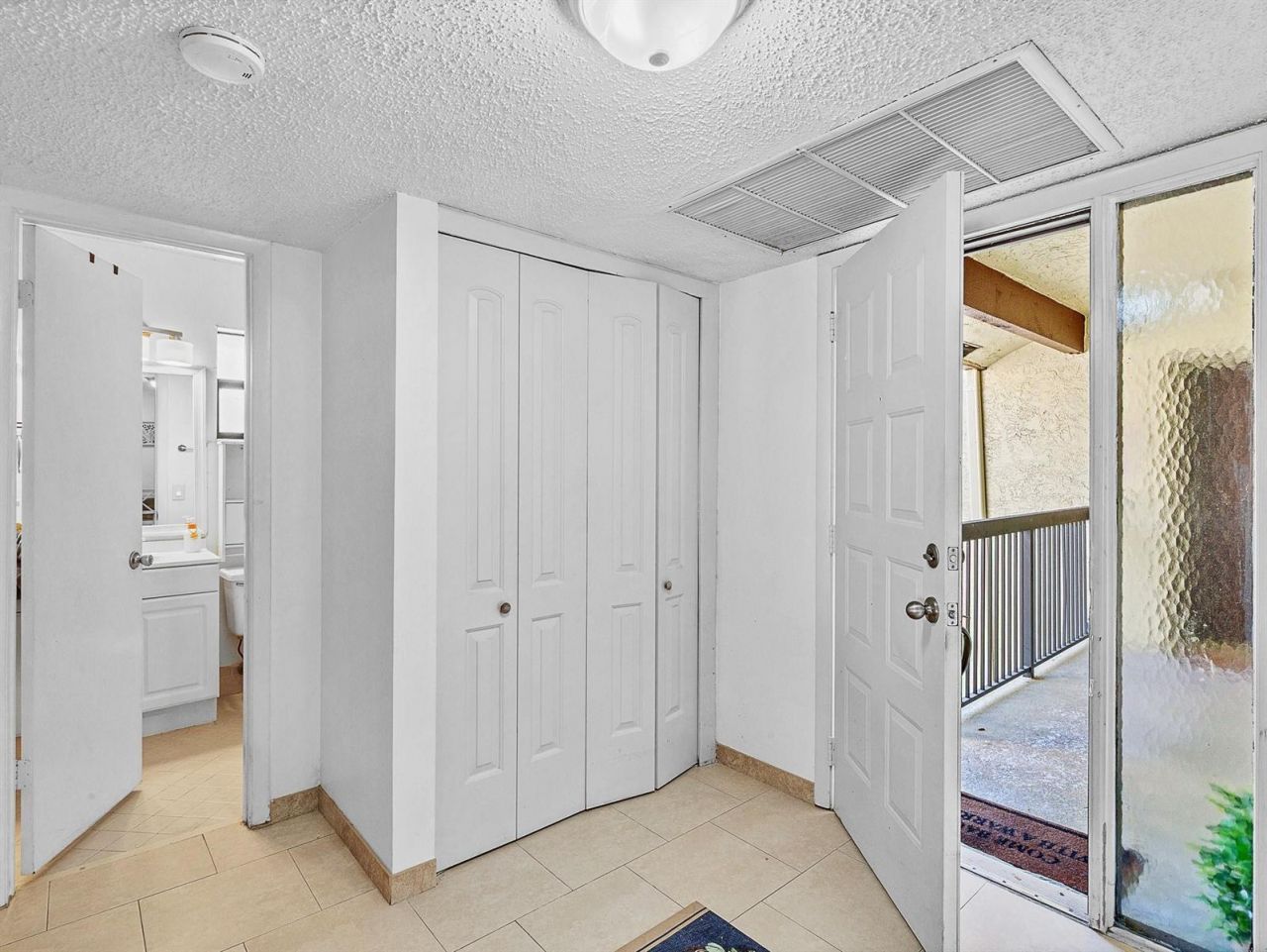 3413 Cocoplum Circle , Unit 3407, Coconut Creek, FL 33063 Photo