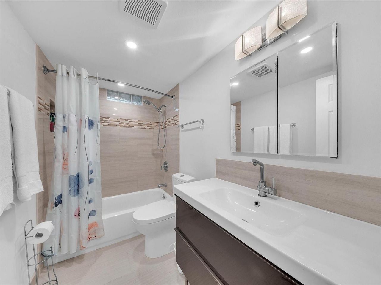 2515 NE 1st Court , Unit 314, Boynton Beach, FL 33435 Photo