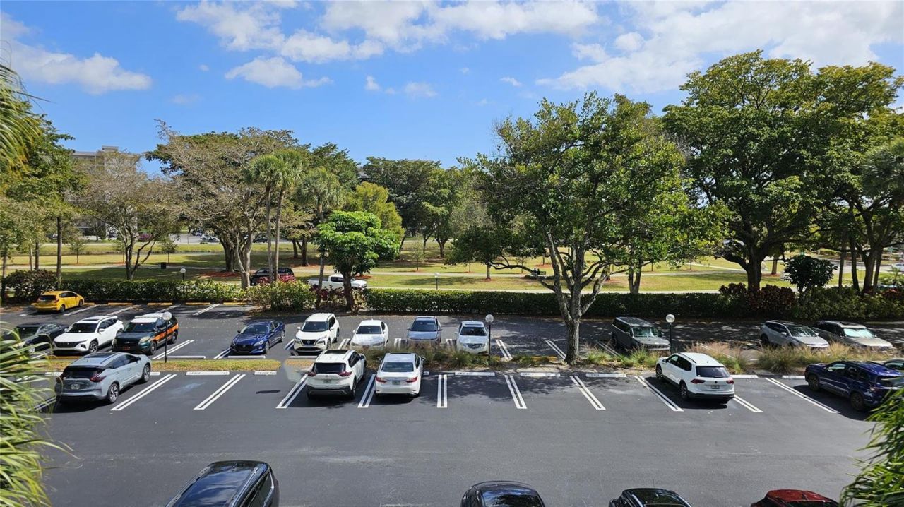 625 Oaks Drive , Unit 302, Pompano Beach, FL 33069 Photo