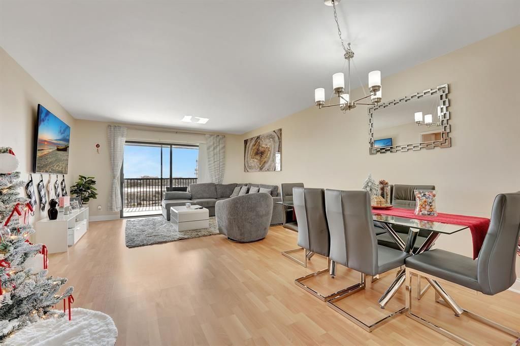 2200 S Cypress Bend Drive , Unit 905, Pompano Beach, FL 33069 Photo