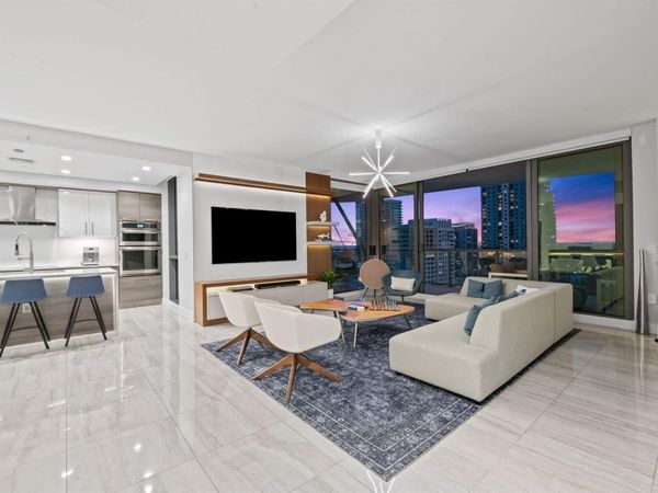 100 E Las Olas Boulevard , Unit 2404, Fort Lauderdale, FL 33301
