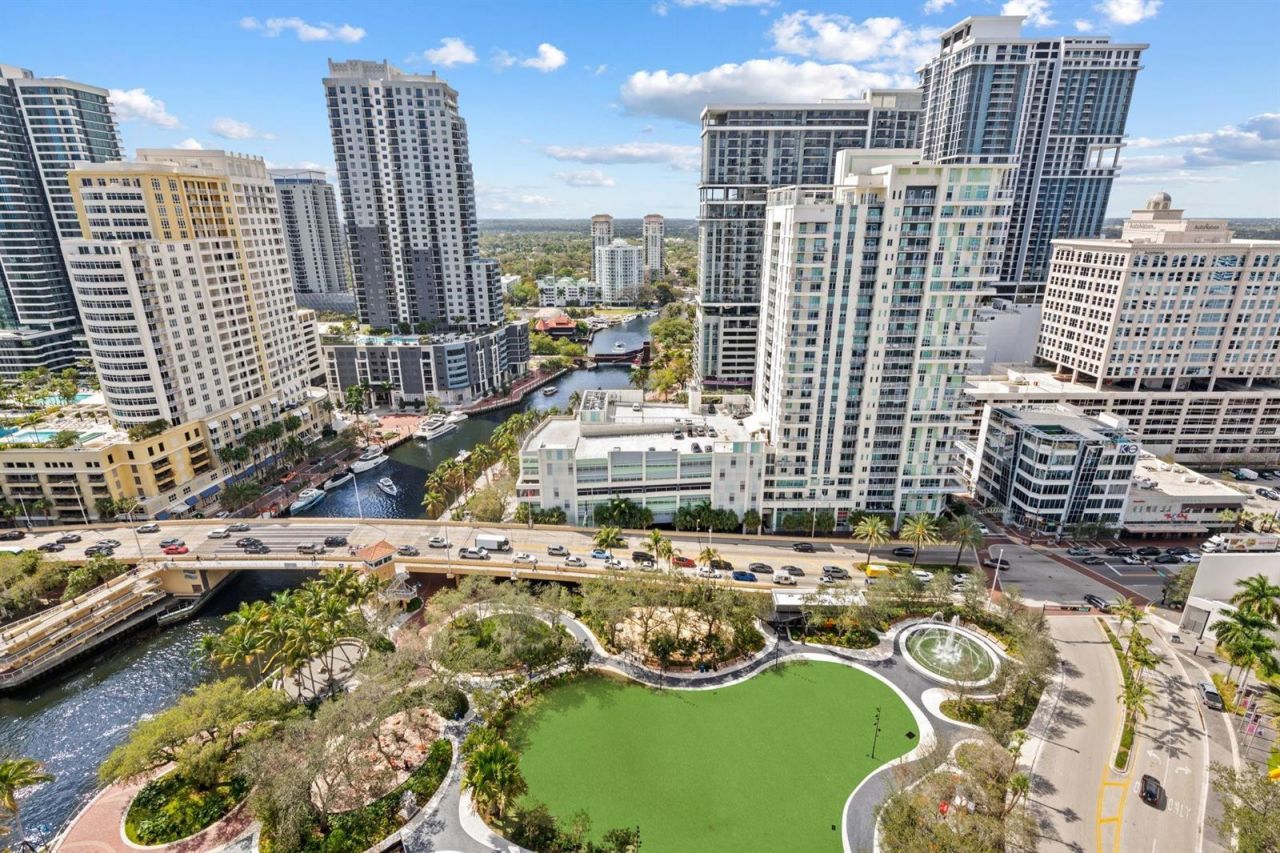 100 E Las Olas Boulevard , Unit 2404, Fort Lauderdale, FL 33301 Photo