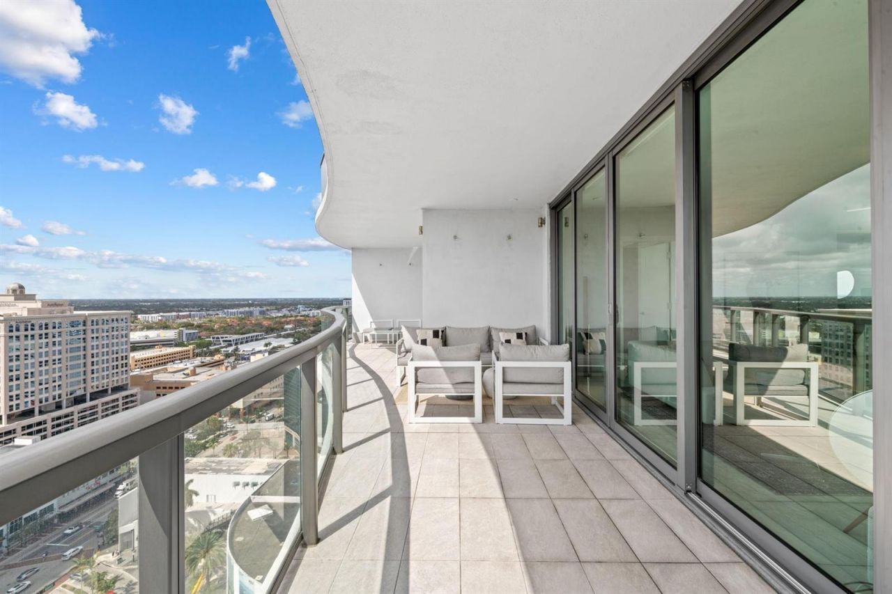 100 E Las Olas Boulevard , Unit 2404, Fort Lauderdale, FL 33301 Photo