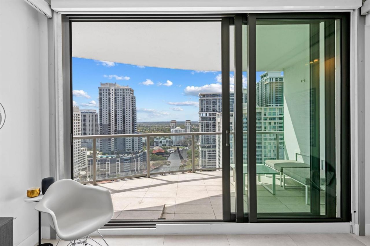 100 E Las Olas Boulevard , Unit 2404, Fort Lauderdale, FL 33301 Photo