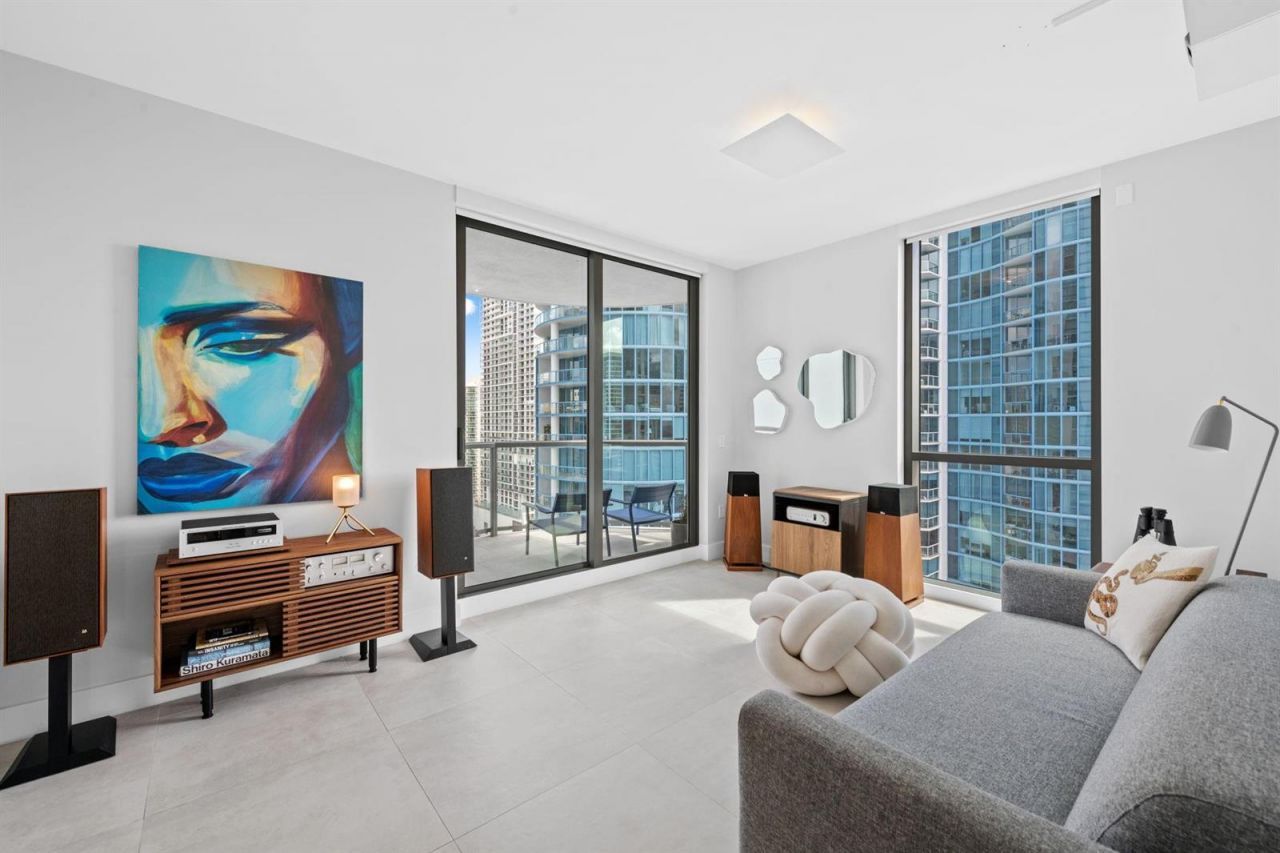100 E Las Olas Boulevard , Unit 2404, Fort Lauderdale, FL 33301 Photo