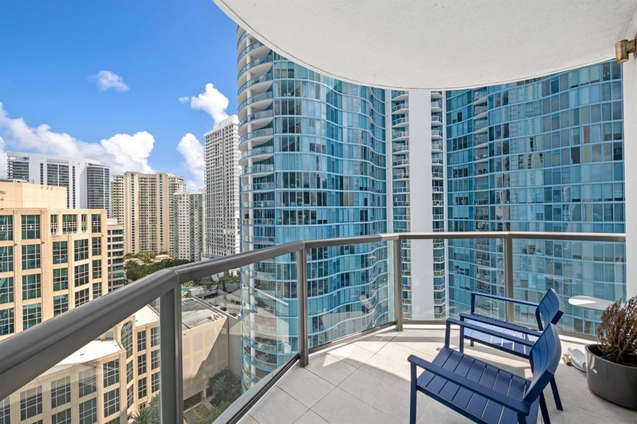 100 E Las Olas Boulevard , Unit 2404, Fort Lauderdale, FL 33301 Photo
