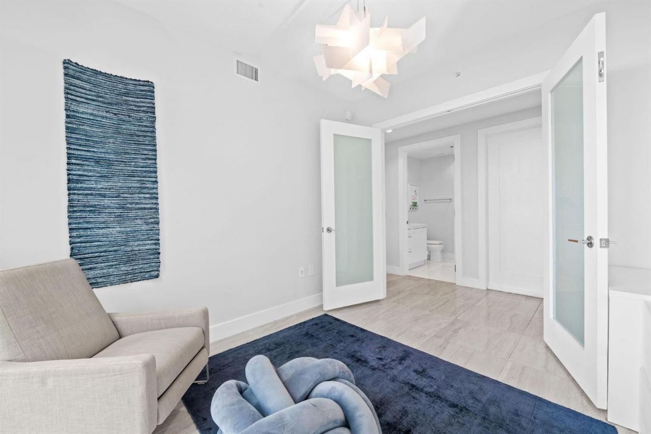 100 E Las Olas Boulevard , Unit 2404, Fort Lauderdale, FL 33301 Photo