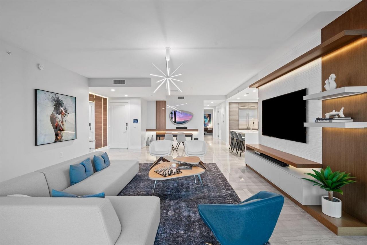 100 E Las Olas Boulevard , Unit 2404, Fort Lauderdale, FL 33301 Photo