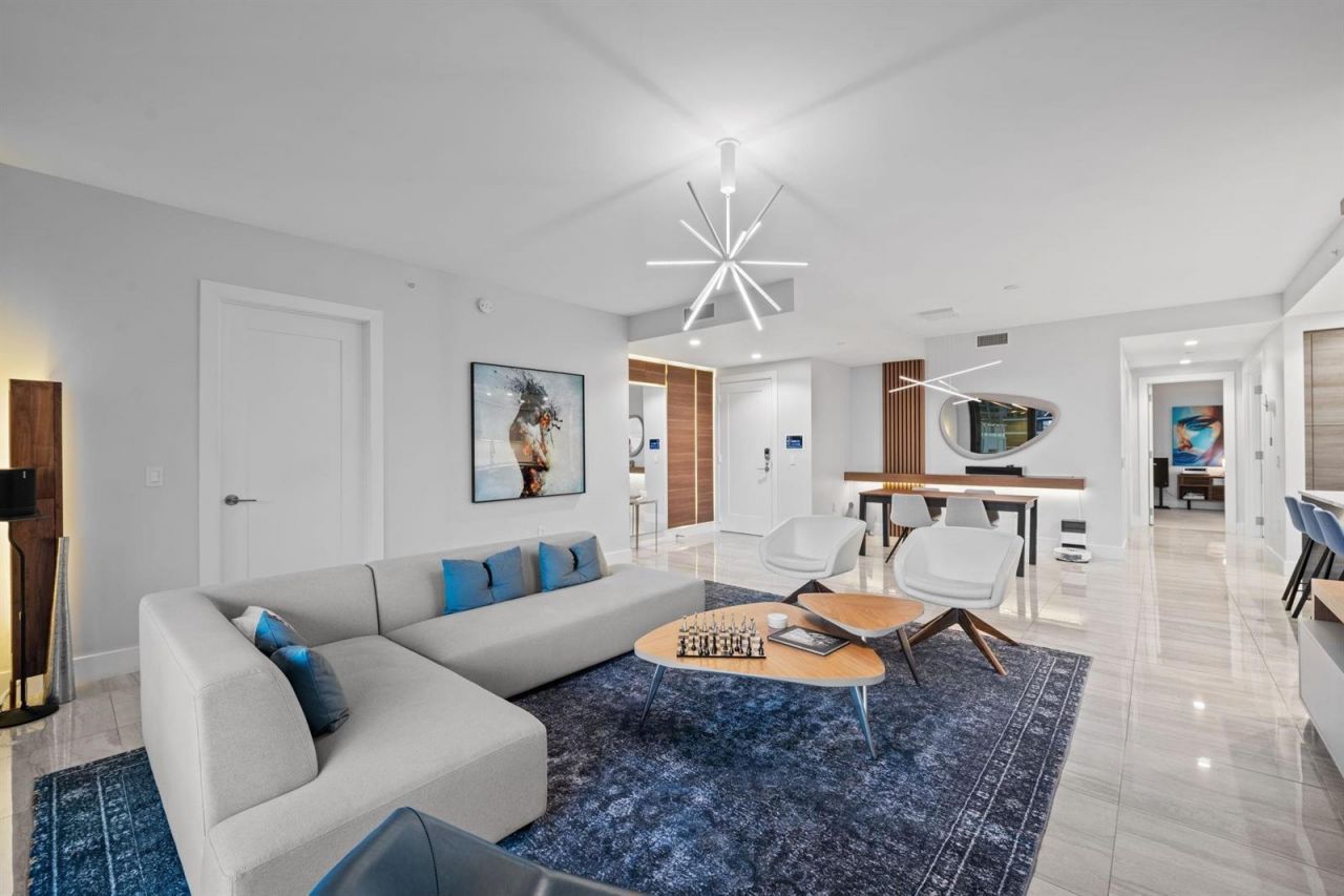 100 E Las Olas Boulevard , Unit 2404, Fort Lauderdale, FL 33301 Photo