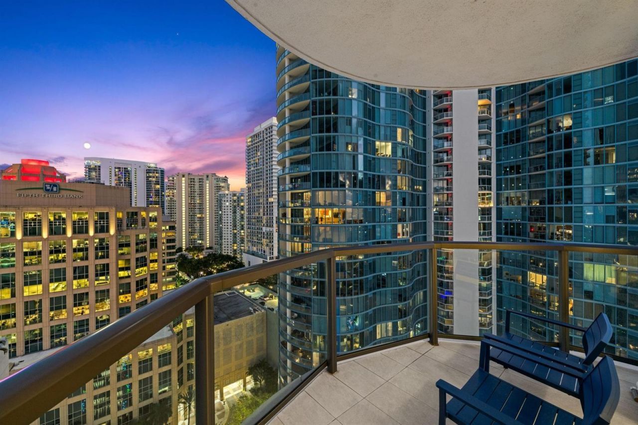100 E Las Olas Boulevard , Unit 2404, Fort Lauderdale, FL 33301 Photo