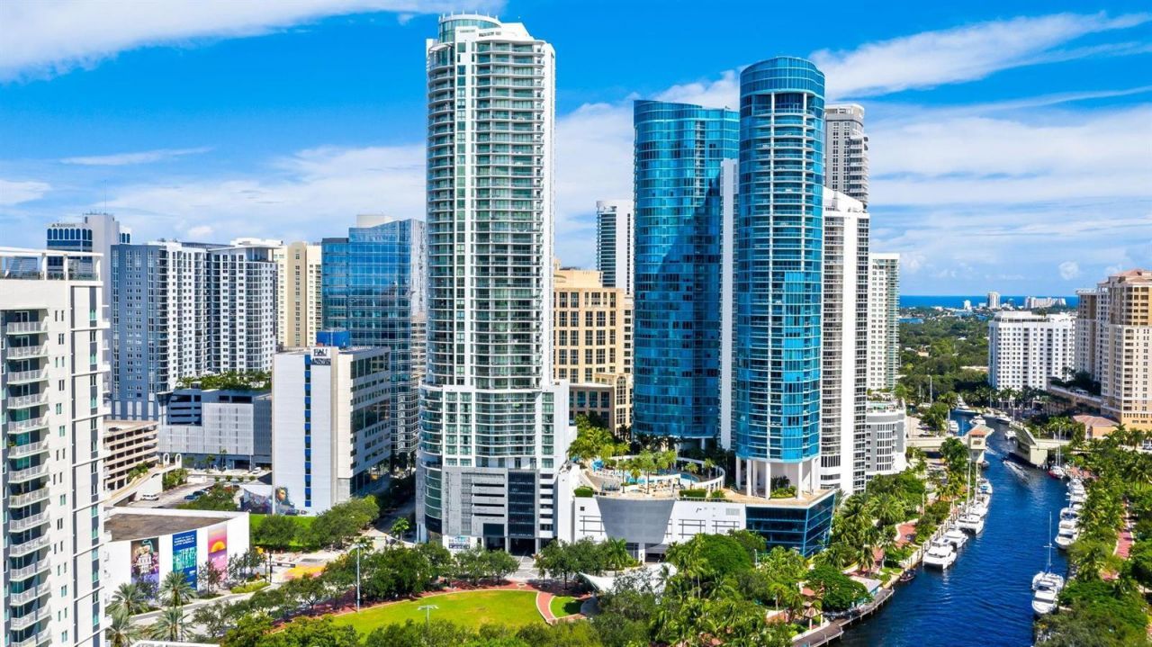 100 E Las Olas Boulevard , Unit 2404, Fort Lauderdale, FL 33301 Photo