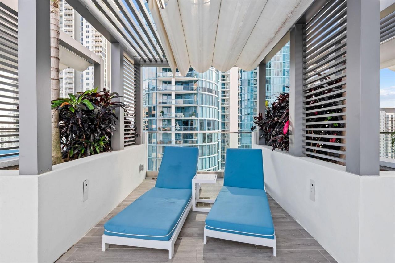 100 E Las Olas Boulevard , Unit 2404, Fort Lauderdale, FL 33301 Photo