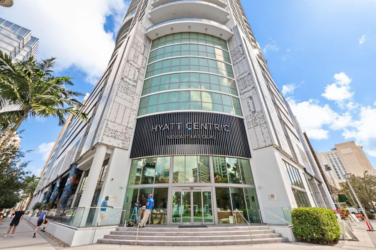 100 E Las Olas Boulevard , Unit 2404, Fort Lauderdale, FL 33301 Photo