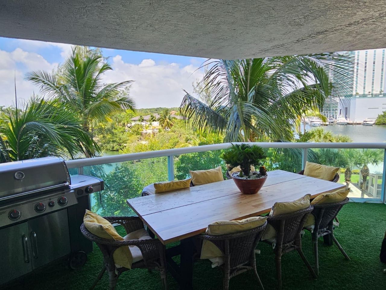 16500 Collins Avenue , Unit 356, Sunny Isles Beach, FL 33160 Photo
