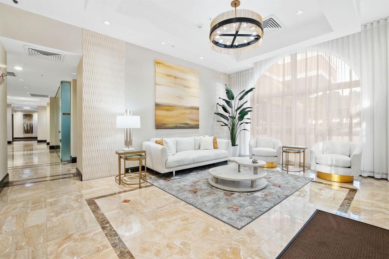 2001 N Ocean Boulevard , Unit 605, Fort Lauderdale, FL 33305 Photo