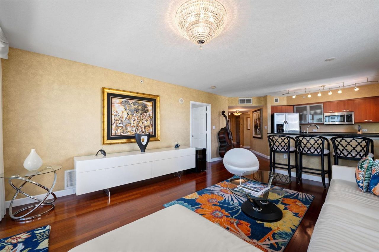 2001 N Ocean Boulevard , Unit 605, Fort Lauderdale, FL 33305 Photo