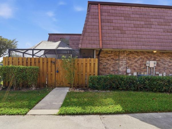 7600 Courtyard Run , Boca Raton, FL 33433