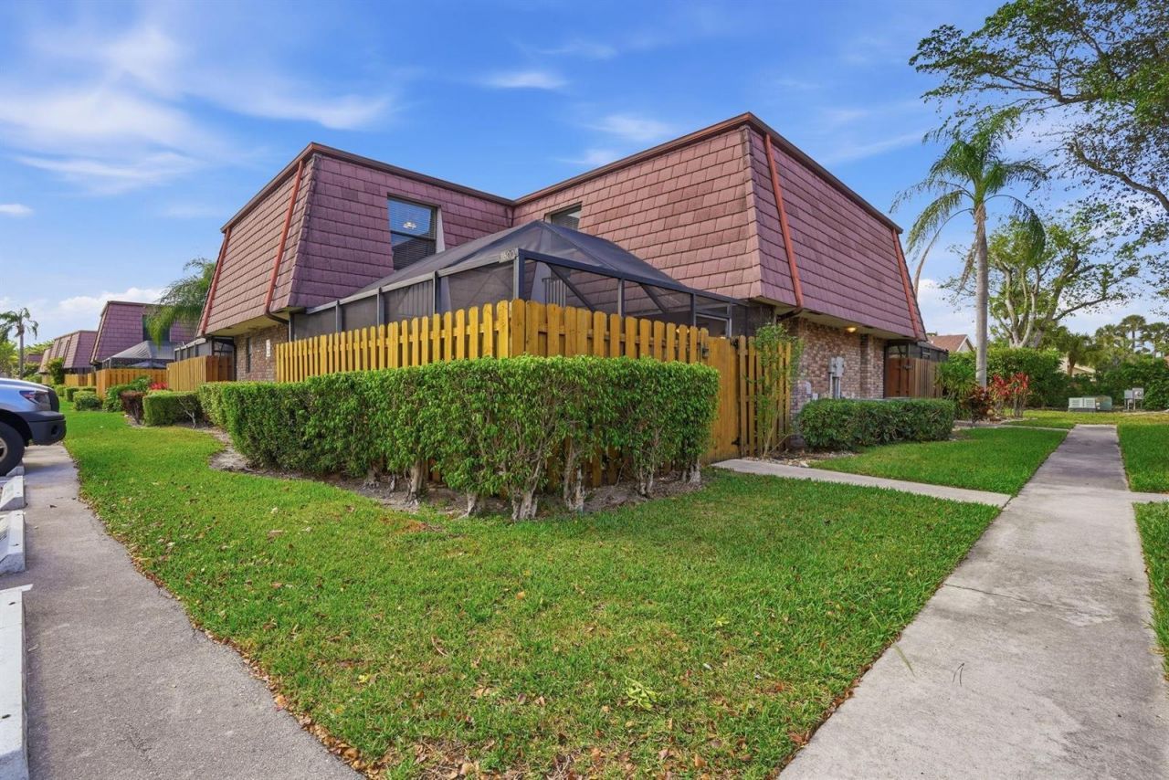 7600 Courtyard Run , Boca Raton, FL 33433 Photo