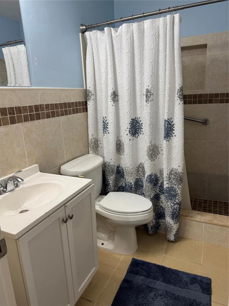 2100 NE 38th Street , Unit 138, Lighthouse Point, FL 33064 Photo