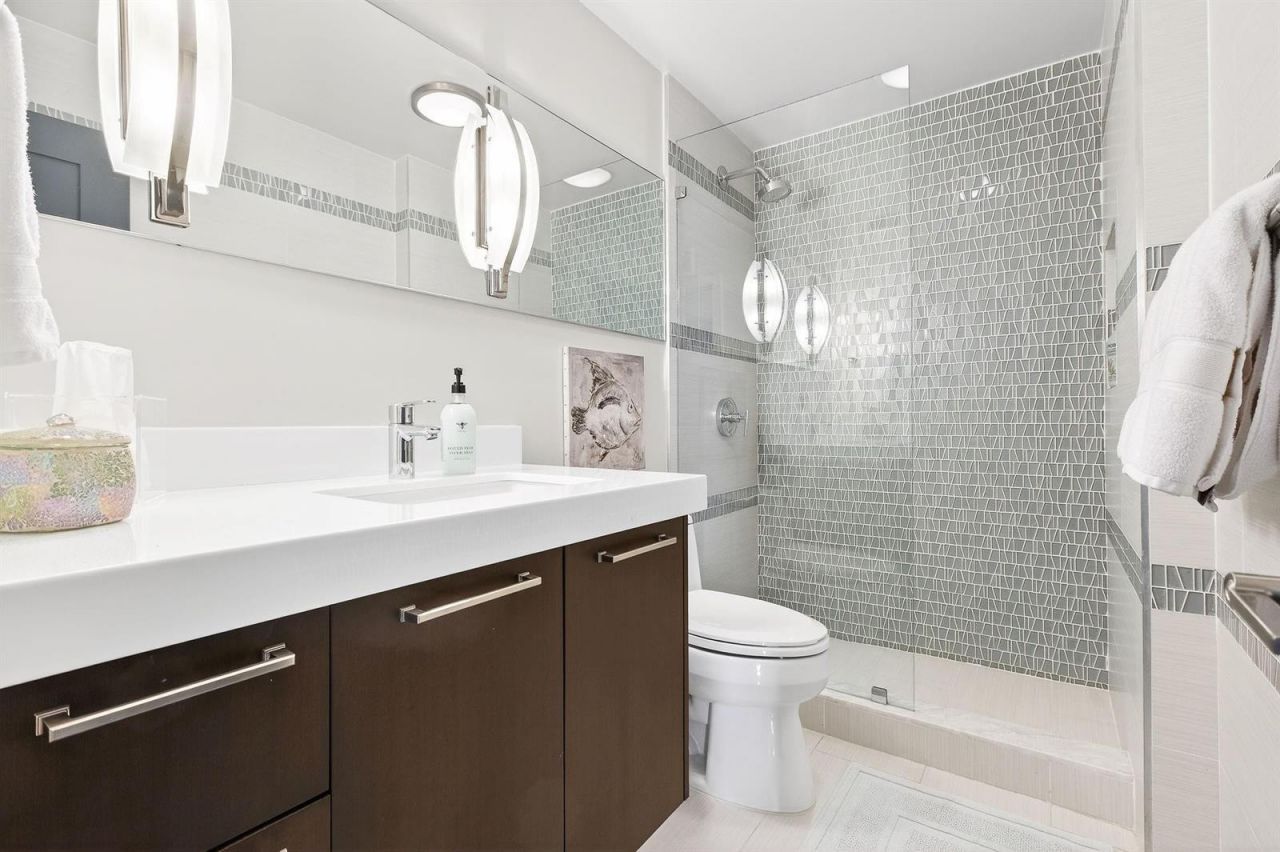 545 S Fort Lauderdale Beach Boulevard , Unit 1702, Fort Lauderdale, FL 33316 Photo