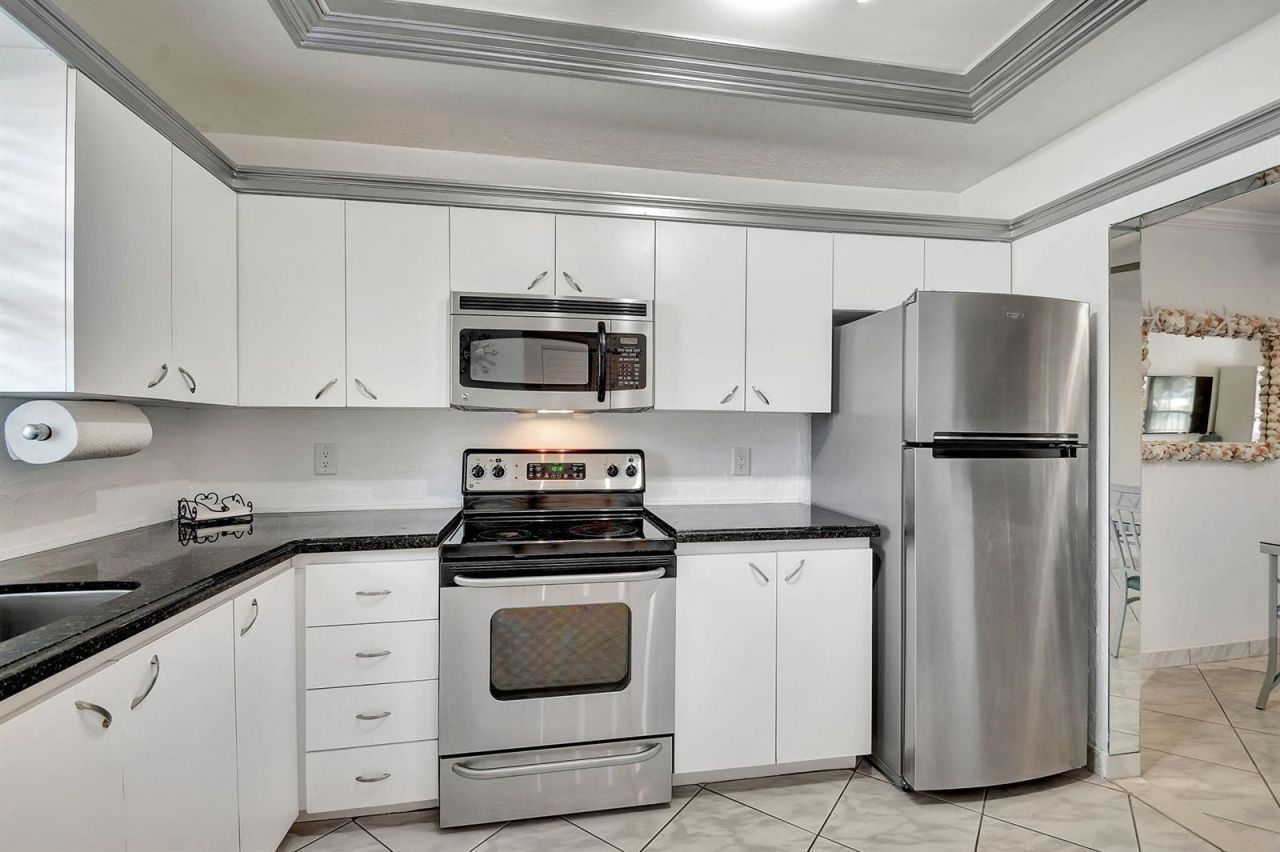 720 E Ocean Avenue , Unit 202, Boynton Beach, FL 33435 Photo