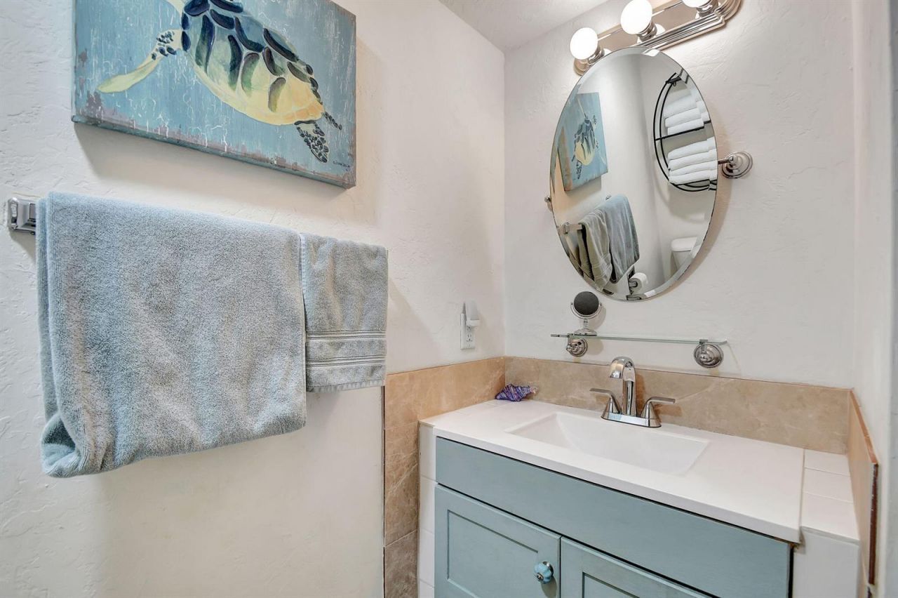 720 E Ocean Avenue , Unit 202, Boynton Beach, FL 33435 Photo