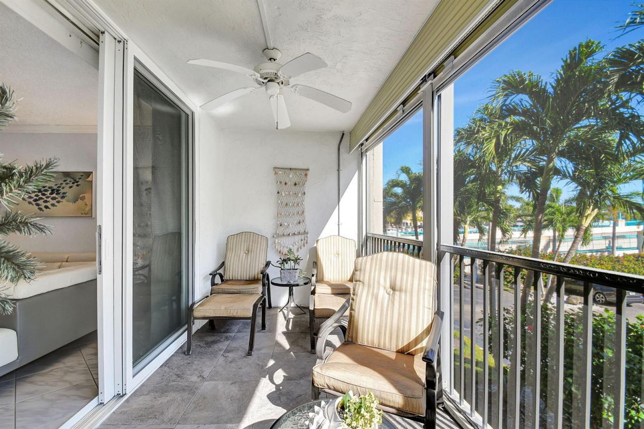 720 E Ocean Avenue , Unit 202, Boynton Beach, FL 33435 Photo