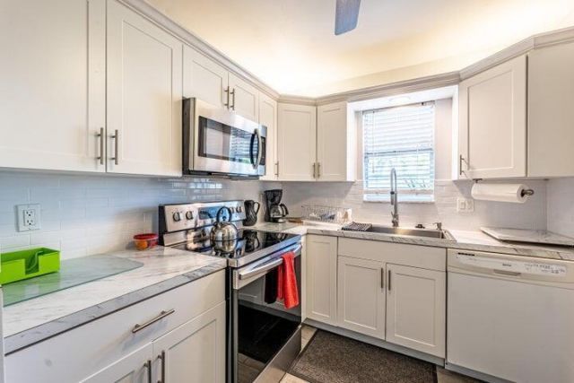 720 E Ocean Avenue , Unit 202, Boynton Beach, FL 33435 Photo