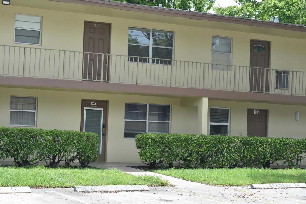 251 NW 76th Avenue , Unit 105, Margate, FL 33063 Photo