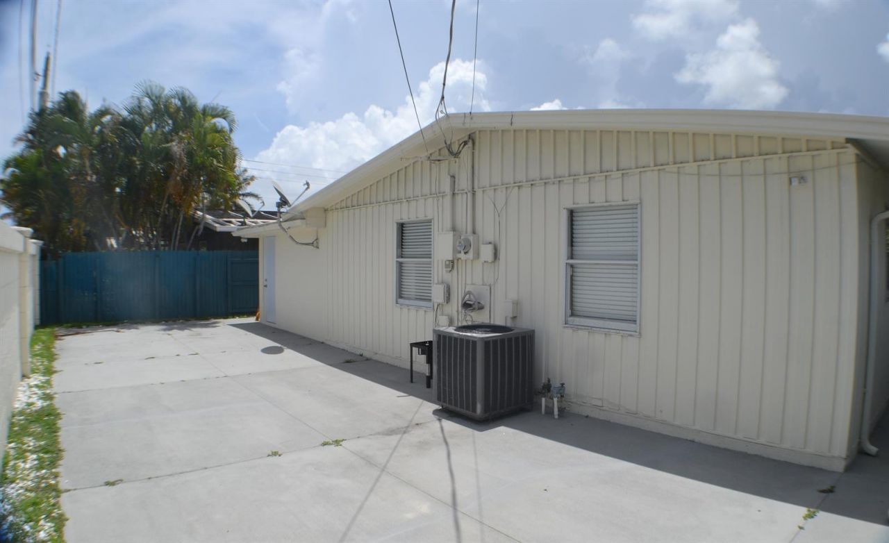 377 NW Nw 49th Street Street , Fort Lauderdale, FL 33309 Photo