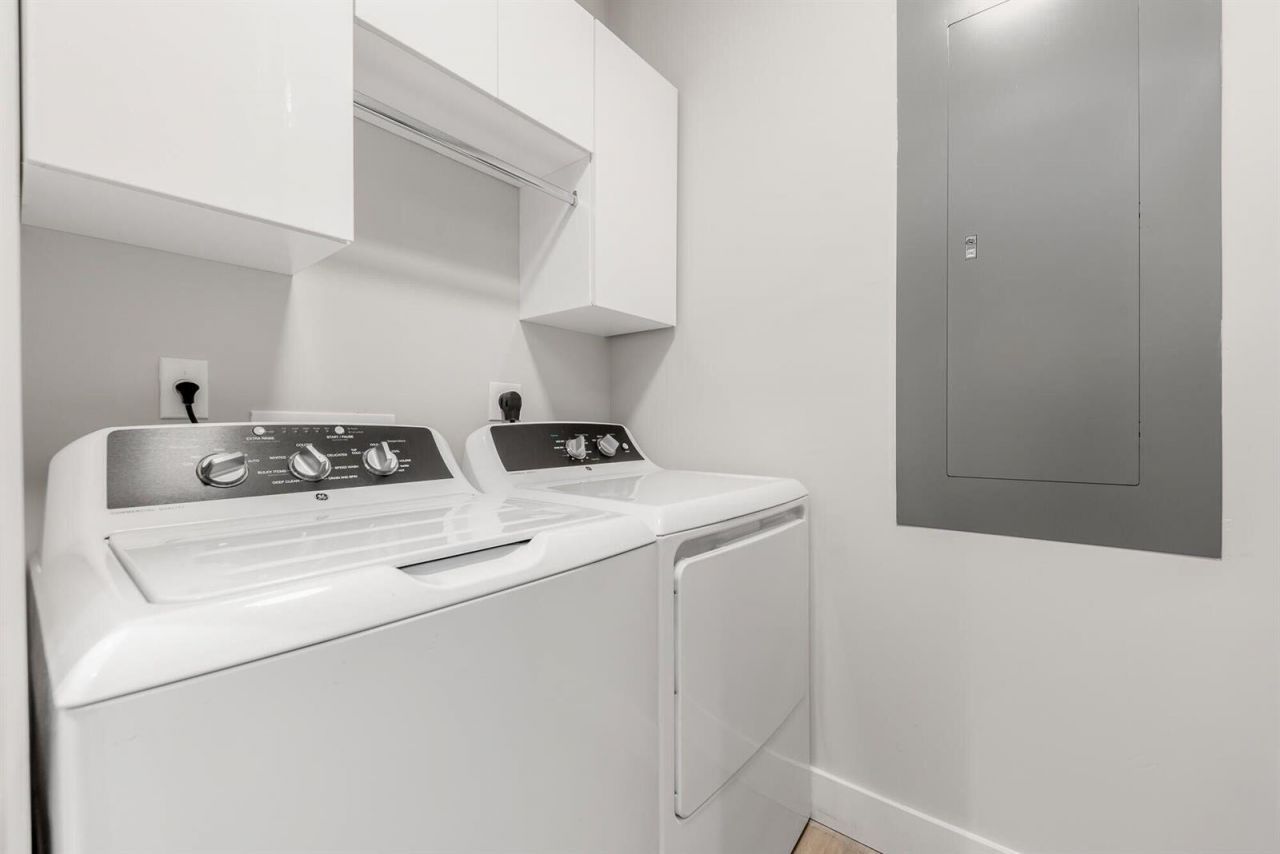 41 SW Seminole Street , Unit 305, Stuart, FL 34994 Photo