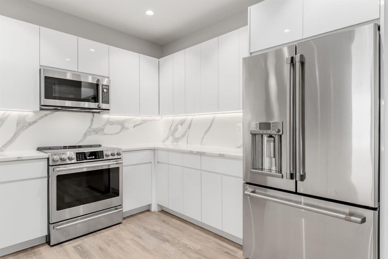 41 SW Seminole Street , Unit 305, Stuart, FL 34994 Photo