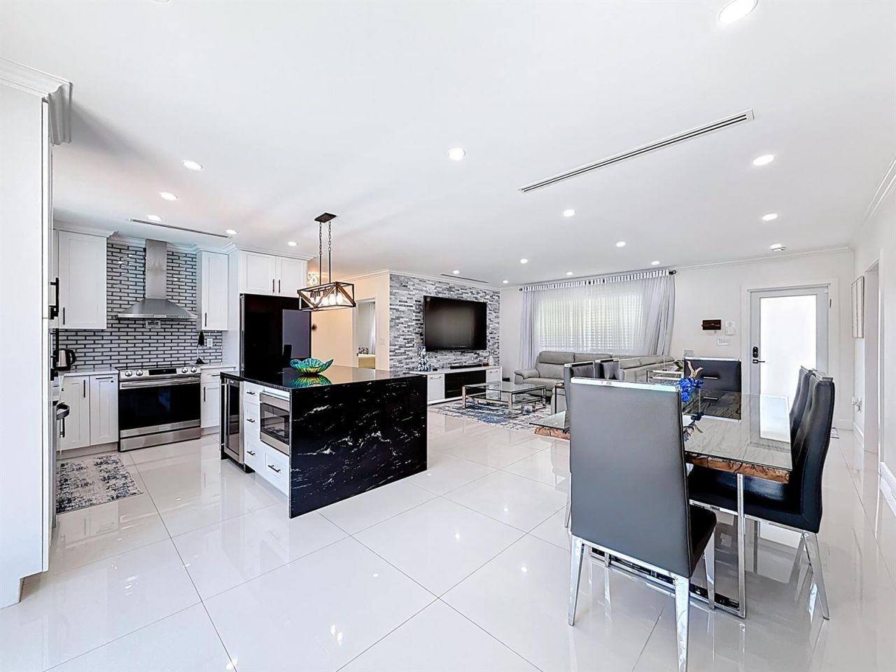 2601 NE 18th Street , Pompano Beach, FL 33062 Photo