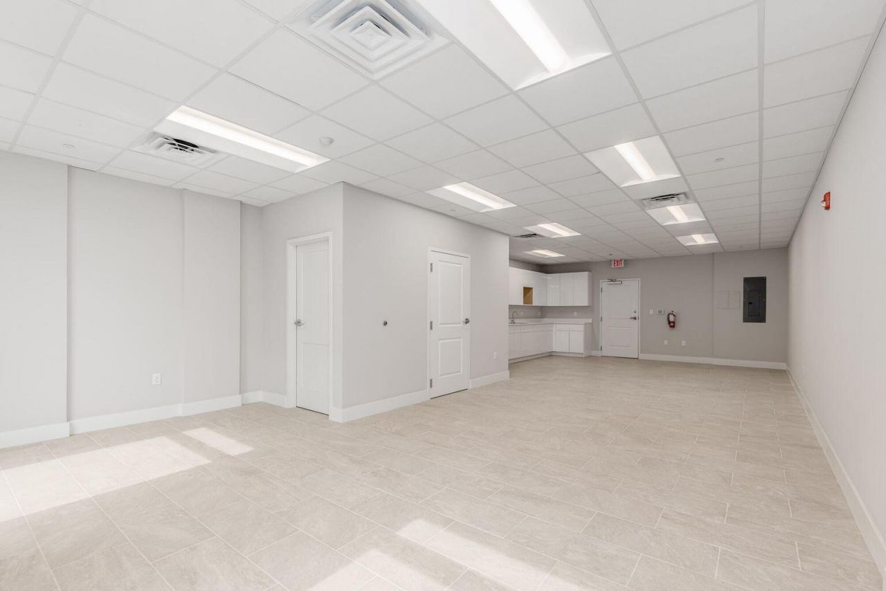 41 SW Seminole Street , Unit 210, Stuart, FL 34994 Photo