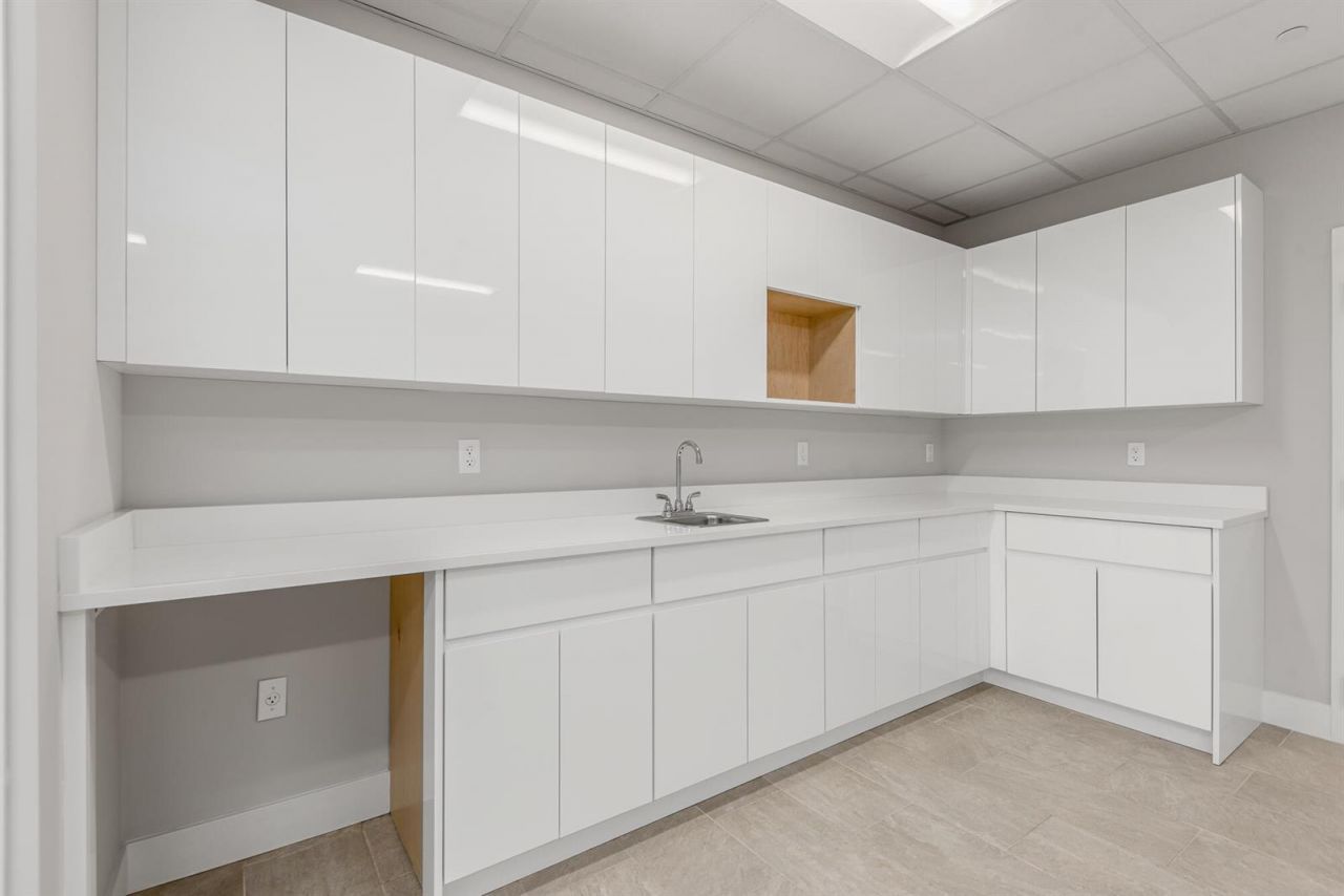 41 SW Seminole Street , Unit 210, Stuart, FL 34994 Photo