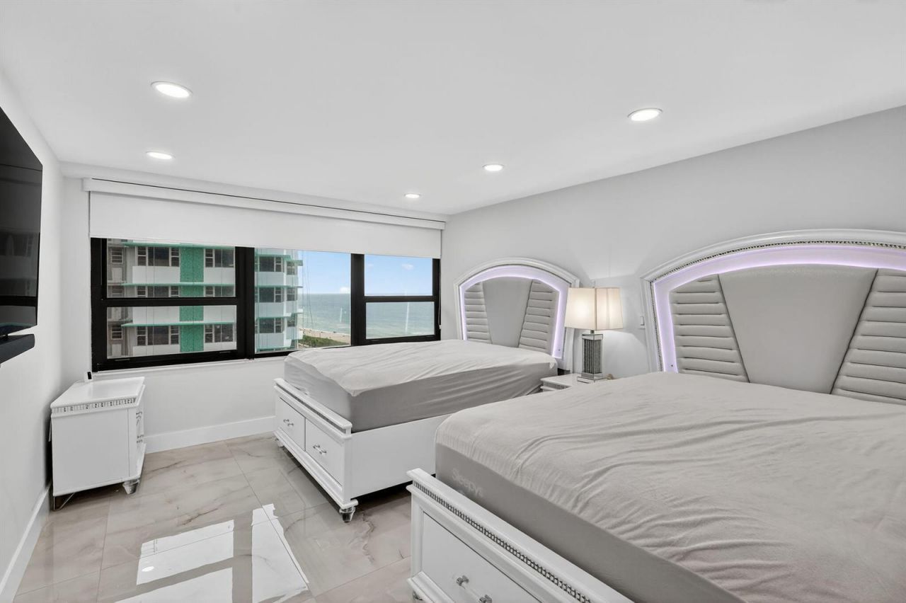 5225 Collins Avenue , Unit 1408, Miami Beach, FL 33140 Photo